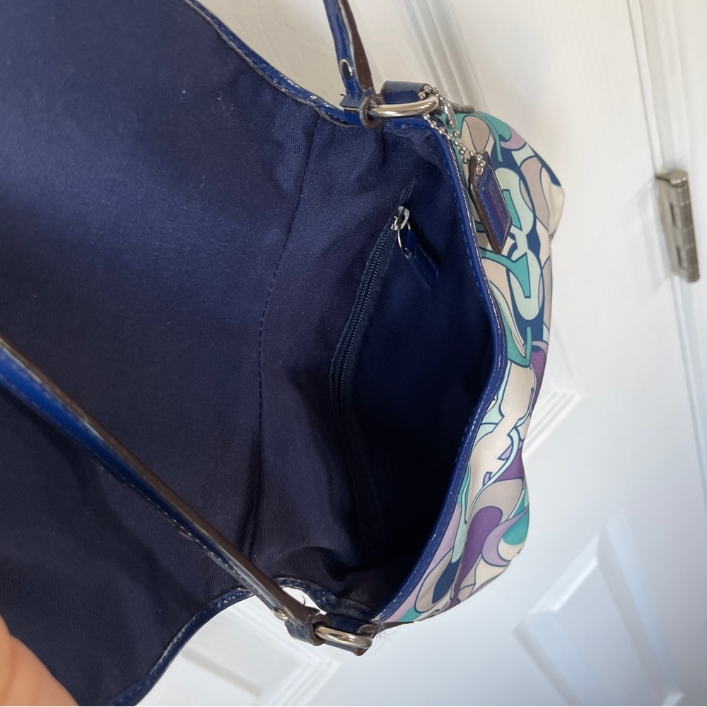 Coach Signature Soho Crossbody Shoulder Bag - Picture 7 of 8